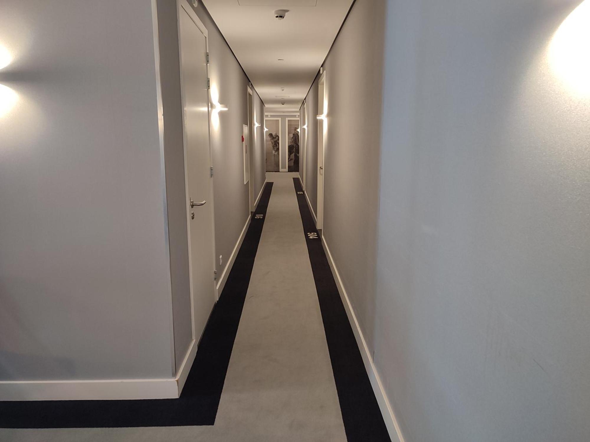 บี อพาร์ทโฮเทล เคนเนดี Aparthotel กรุงเฮก ภายนอก รูปภาพ